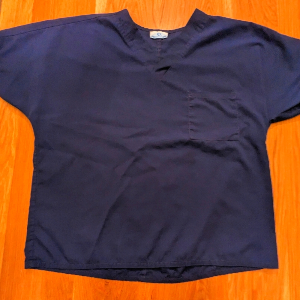 Women's scrubs shirt size Large Dark Blue